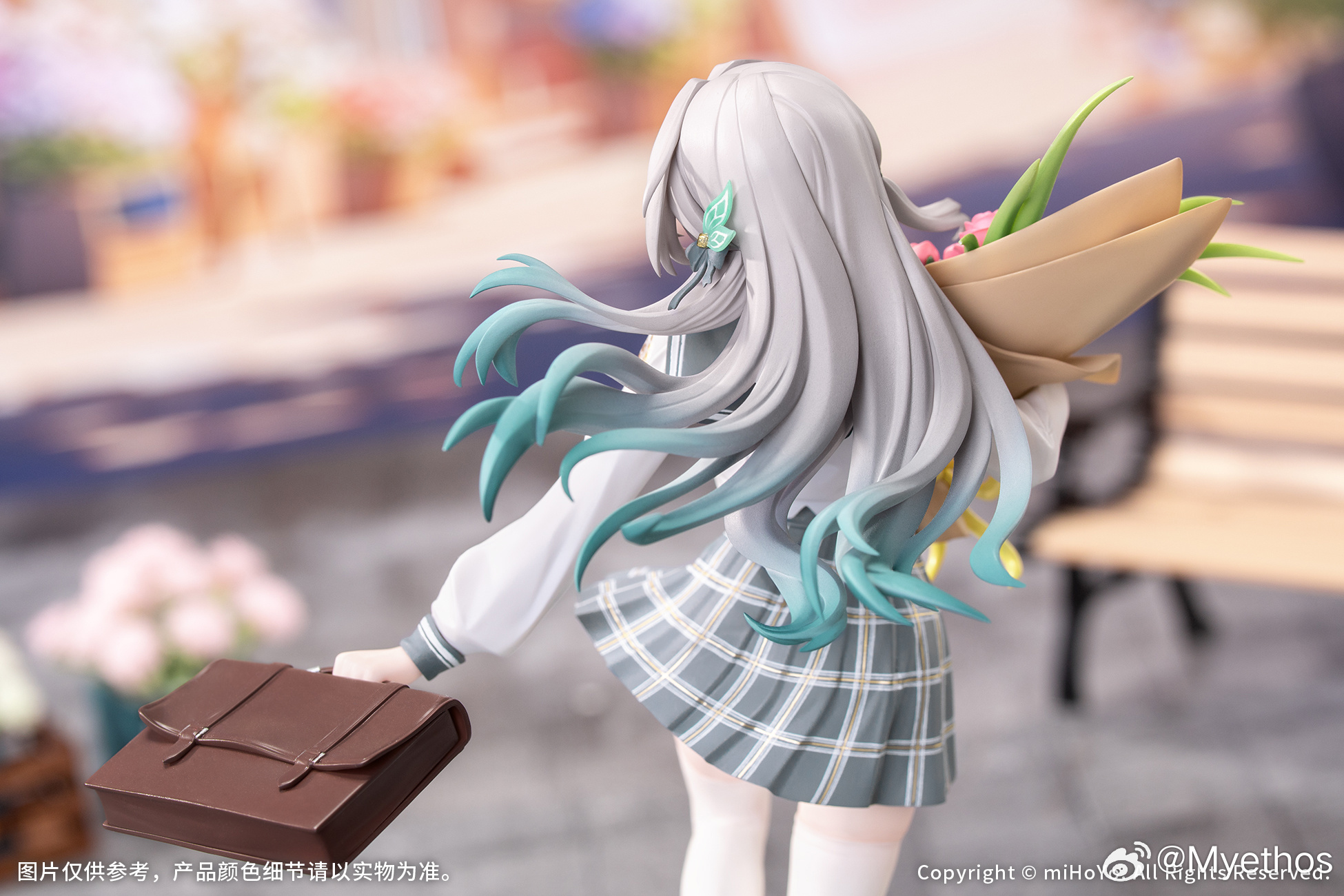 《崩壞:星穹鐵道》Firefly流螢「春之贈禮 Ver.」模型背面