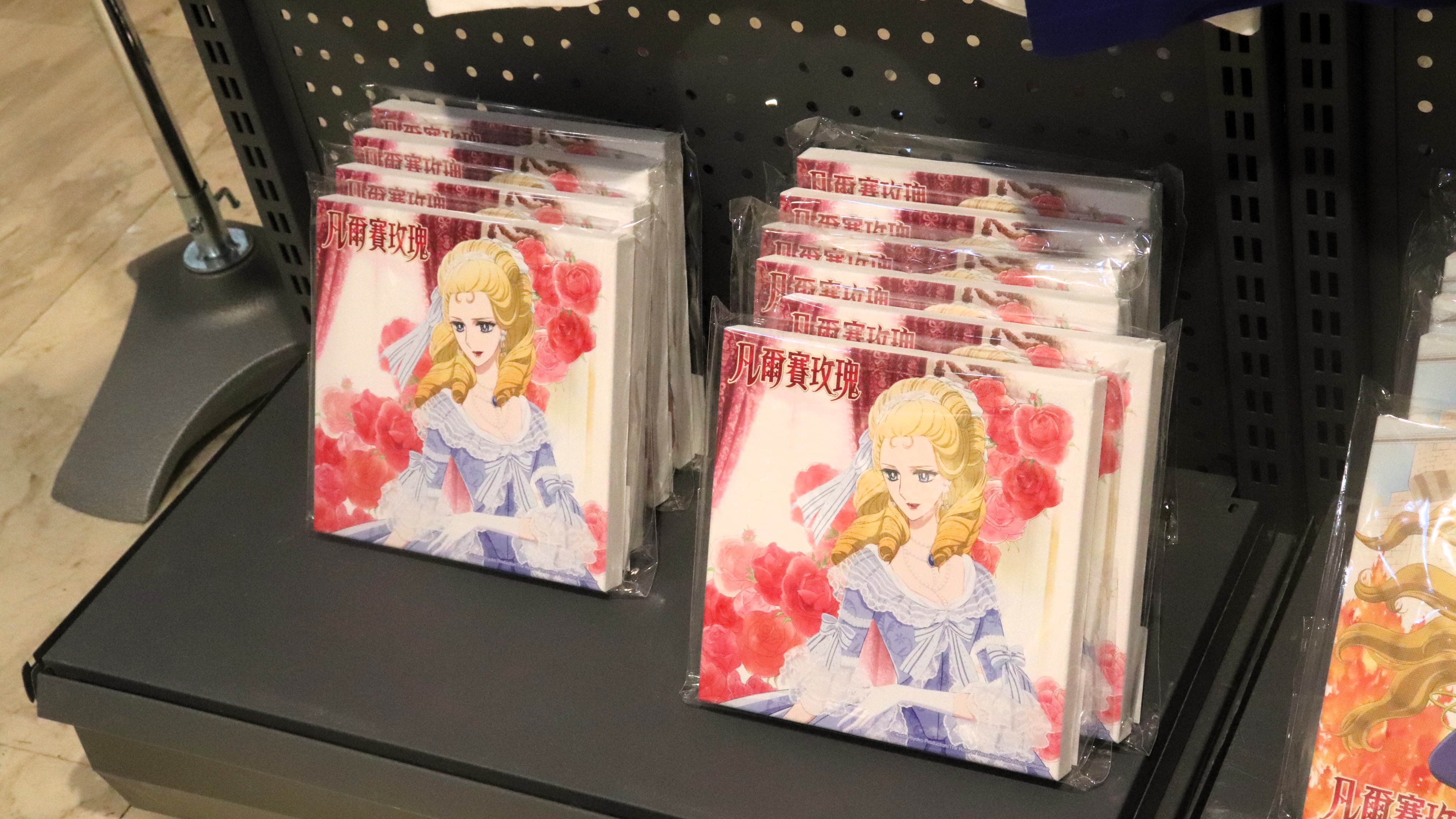 《凡爾賽玫瑰》新光南西快閃店 無框畫
