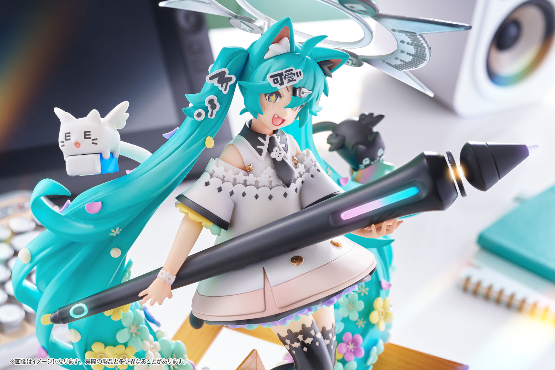 初音未來 &times; 『齋藤直葵』 ～繪畫 ver.～ 1/7 比例模型 創作畫筆為亮點