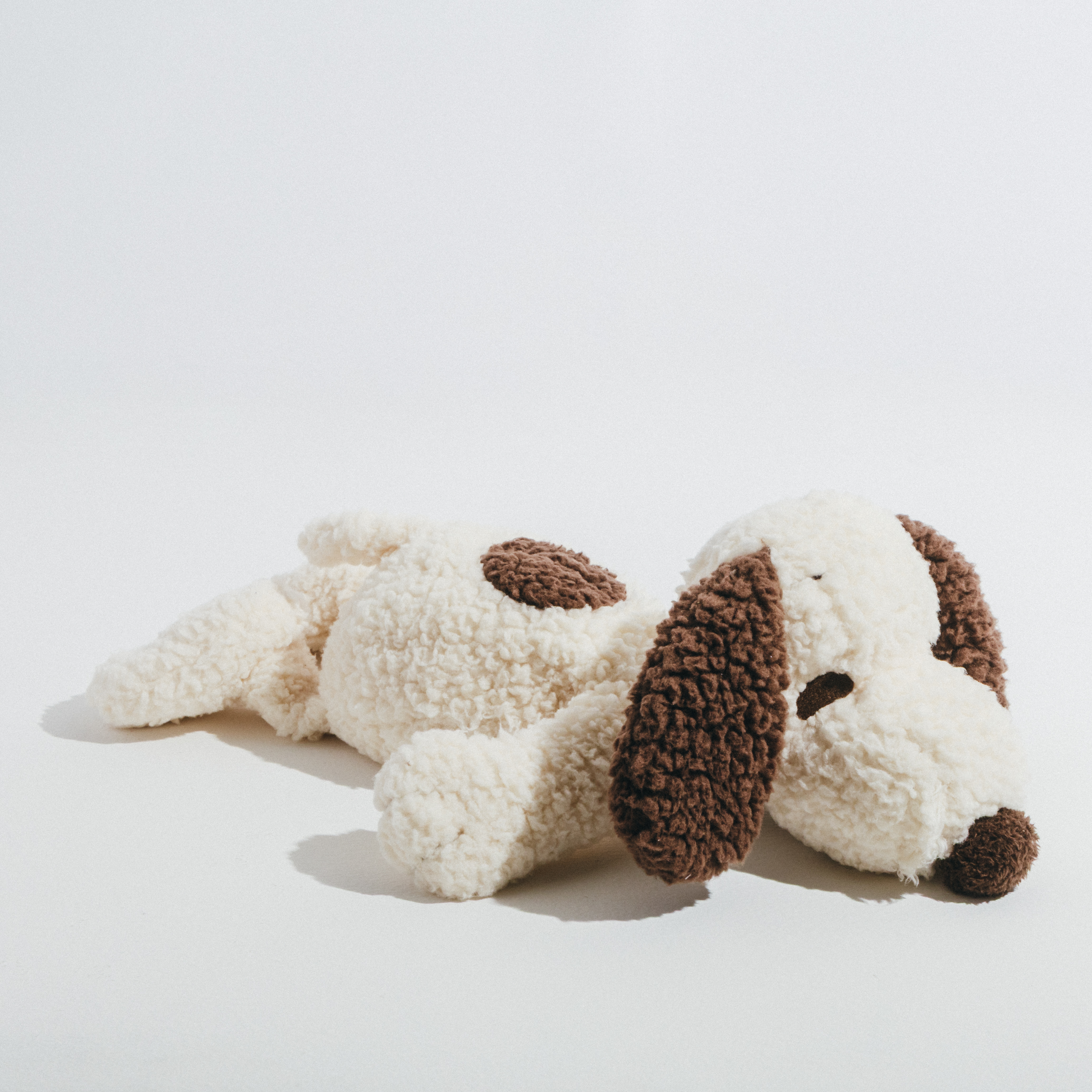 史努比博物館特展「Together with Linus 眾人的萊納斯」鬆軟放鬆版史努比絨毛玩偶