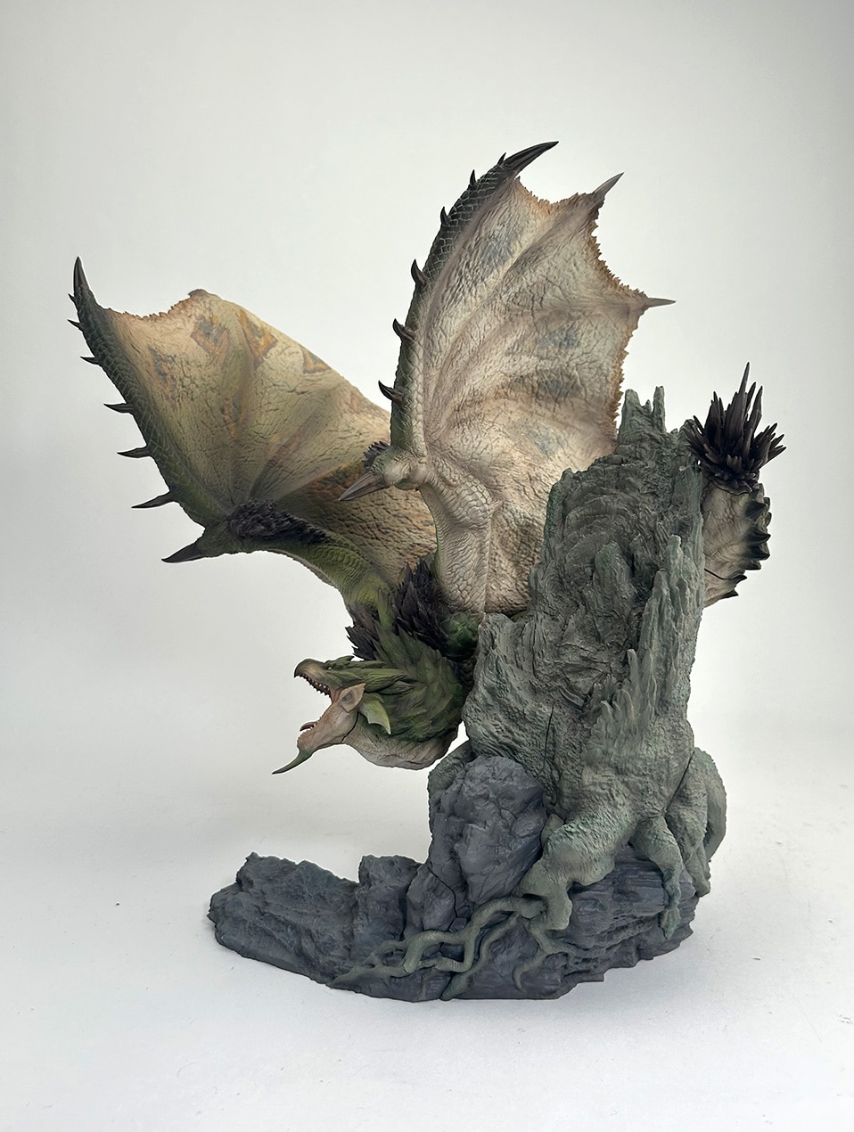 《Monster Hunter魔物獵人》CFB Creator&rsquo;s Model「雌火龍 利奧雷亞 Ver.2.0」模型登場！陸之女王追加回歸，套組加碼金銀蛋特典