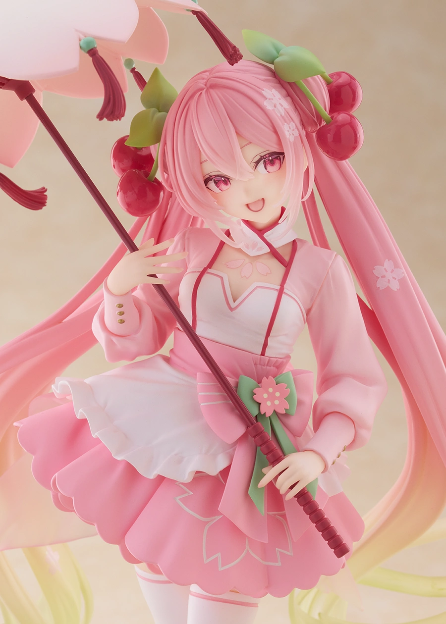 《初音未來》TAITO「櫻花初音 AMP+ 櫻花禮服 ver.」21公分景品模型 精緻眼睛
