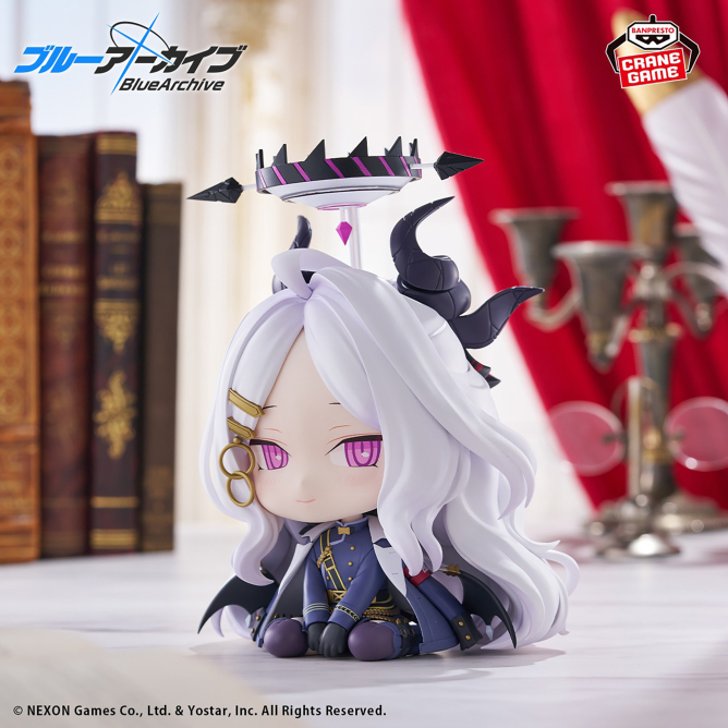 BANDAI SPIRITS蔚藍檔案坐姿模型