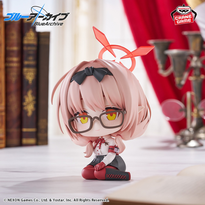BANDAI SPIRITS蔚藍檔案坐姿模型