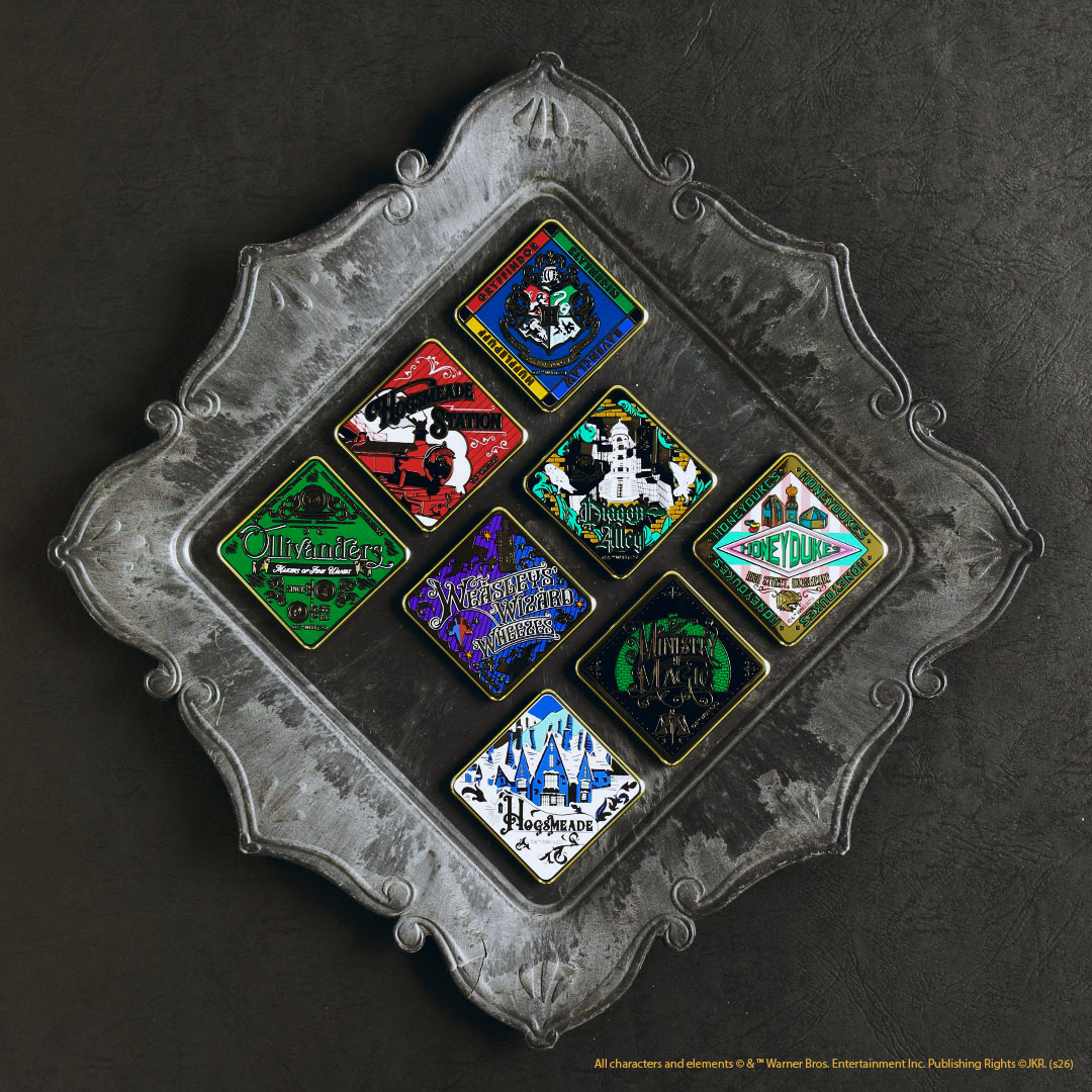 「Harry Potter - Mahou Dokoro」台灣1號店 社群抽獎活動 24K 鍍金工藝方型金屬胸章精選 哈利波特地標款