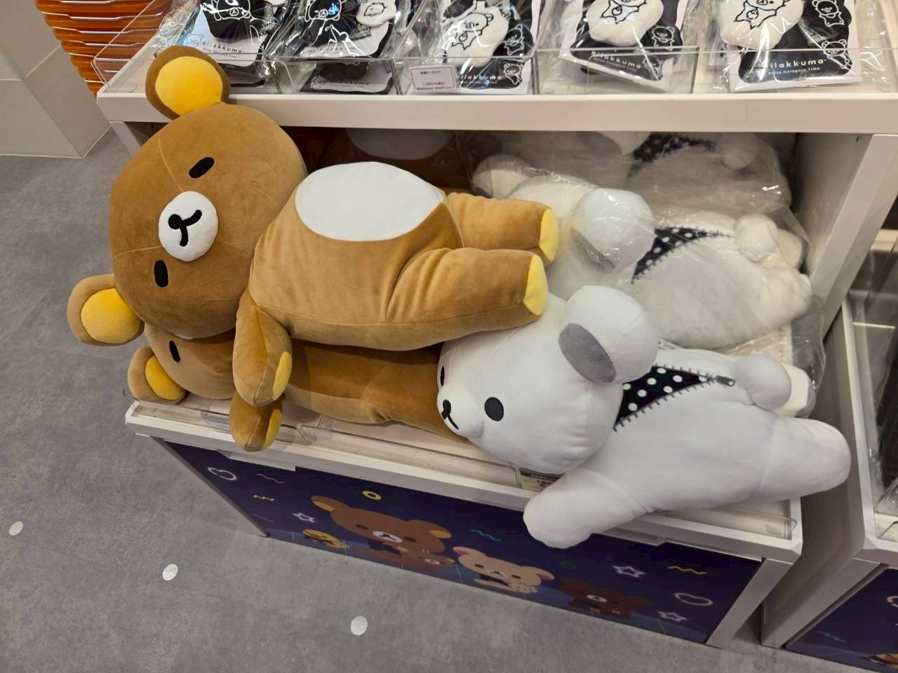 KIDDY LAND 新宿旗艦店|《拉拉熊 Rilakkuma Store》必買商品推薦 超大抱枕系列