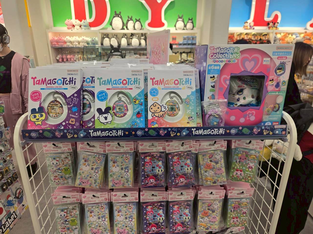 KIDDY LAND 新宿旗艦店|《Tamagotchi 塔麻可吉》經典電子雞周邊