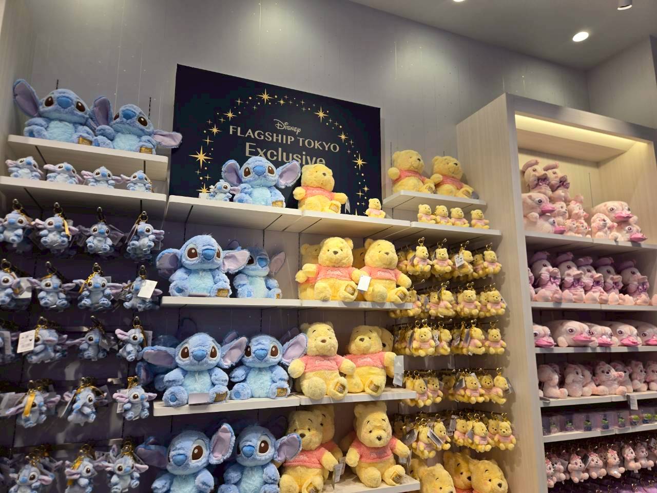 《Disney FLAGSHIP TOKYO 東京迪士尼旗艦店》限定商品必買！史迪奇、小熊維尼新宿限定，粉絲直接錢包失守