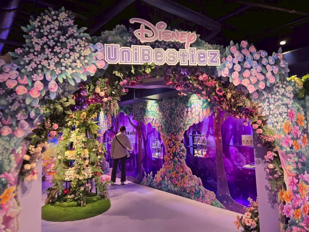 《Disney Store 新宿迪士尼旗艦店》B1：UniBestiez 特別裝飾區