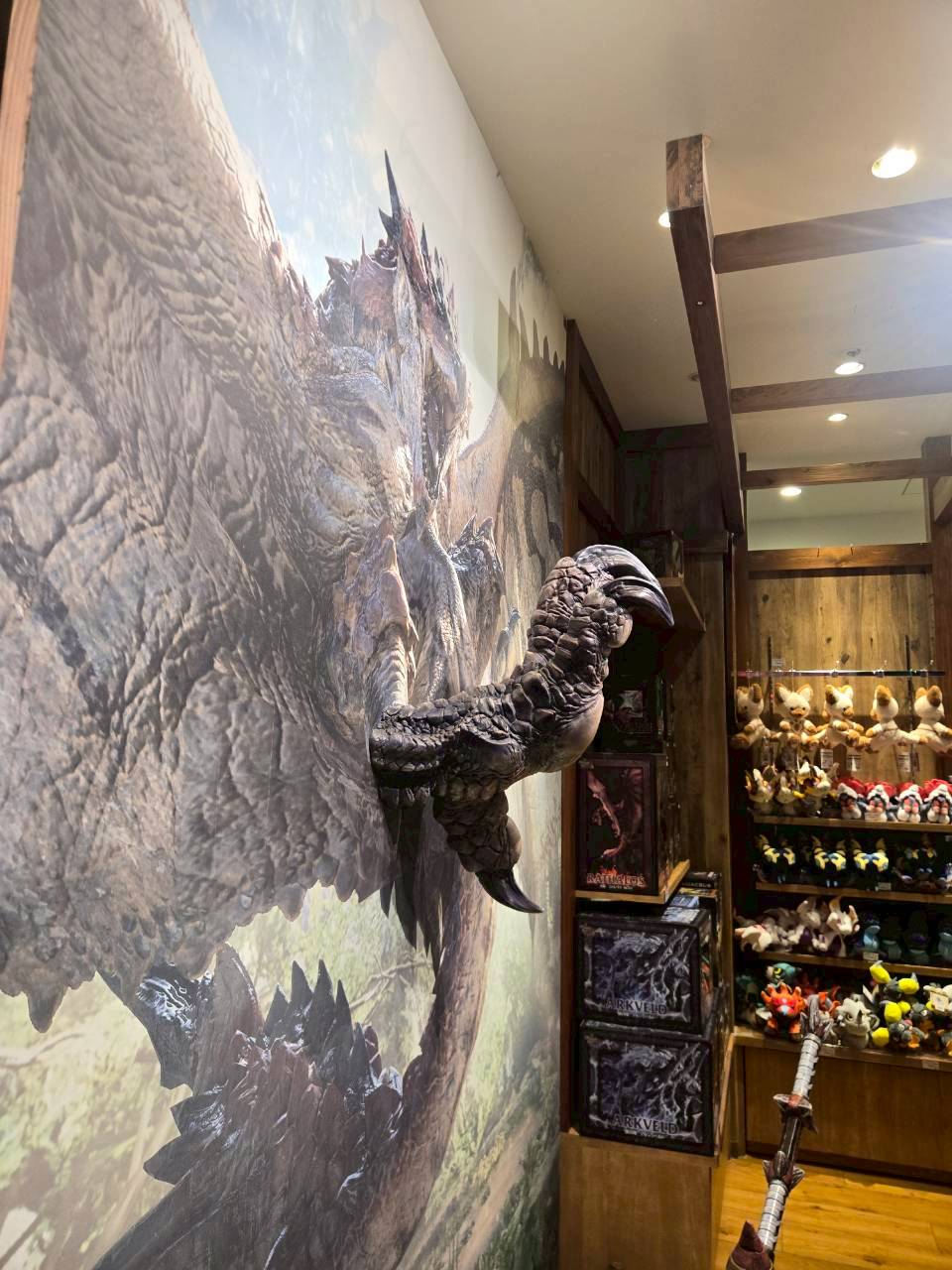 澀谷PARCO「CAPCOM STORE」｜《魔物獵人》知名打卡點