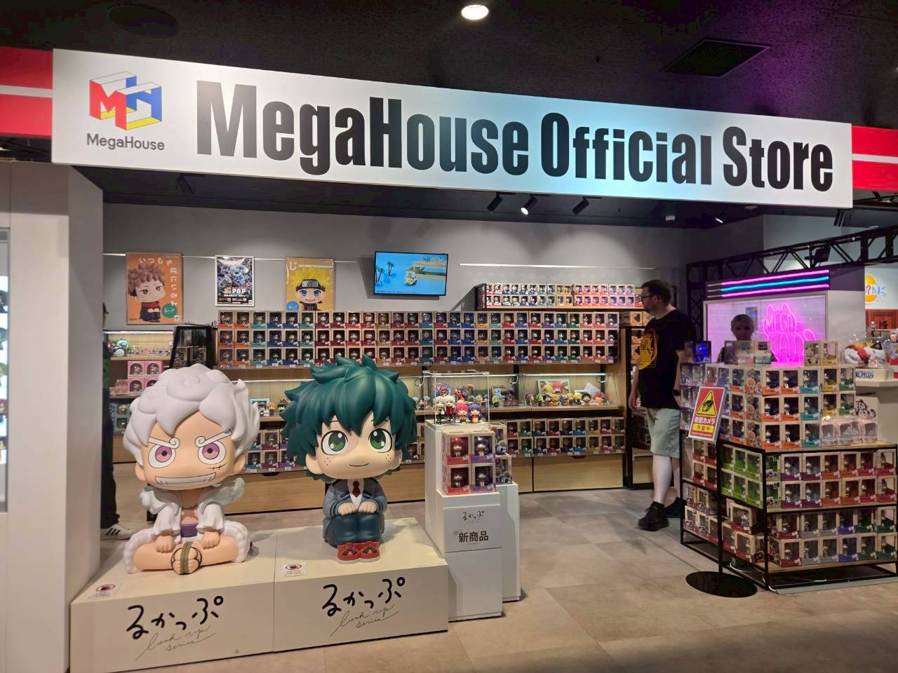 池袋太陽城「MegaHouse Official Store」登場!LOOKUP、公仔貓咪系列一次逛,動漫收藏迷必朝聖