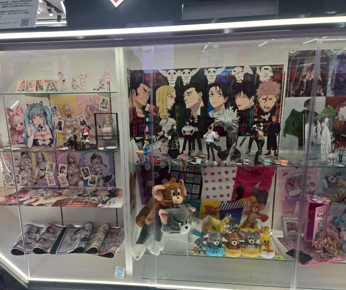 「一番賞官方旗艦店」池袋太陽城總本店 《勝利女神:妮姬》、《咒術迴戰》、《湯姆貓與傑利鼠》實體周邊展示