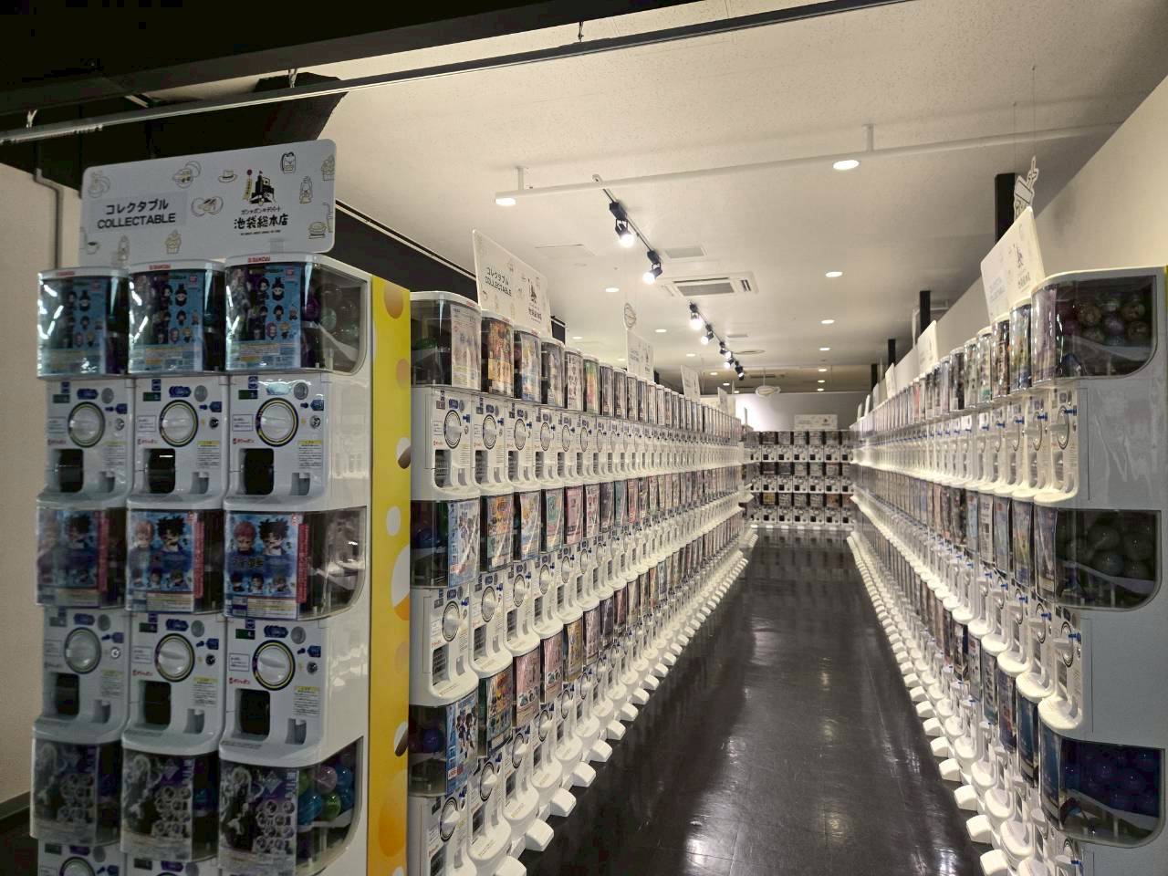 世界金氏紀錄!「GASHAPON Department Store池袋總店」享受被3000台扭蛋機圍繞的氛圍吧