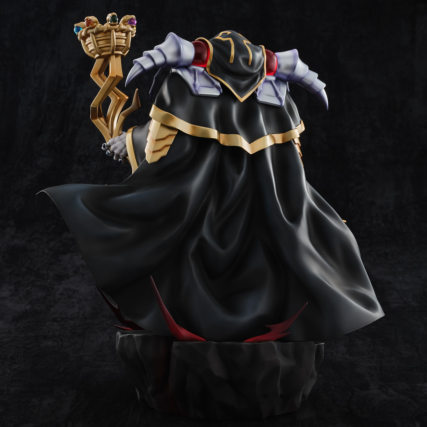 《OVERLORD》安茲10週年紀念模型正式開訂!so-bin經典插畫完整立體化,霸氣王者降臨